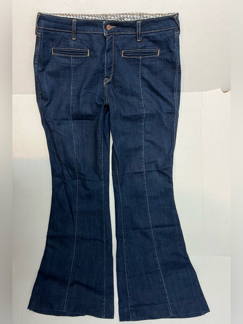 Ariat Women's 34 Dark Wash High Rise Flare Alexa Cotton Blend Stretch Jeans